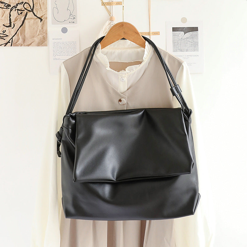 Charlotte Hobo Bag