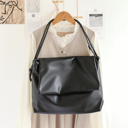Charlotte Hobo Bag