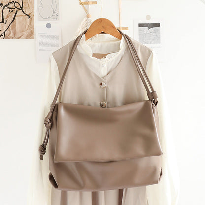 Charlotte Hobo Bag
